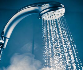 showerhead with steaming water